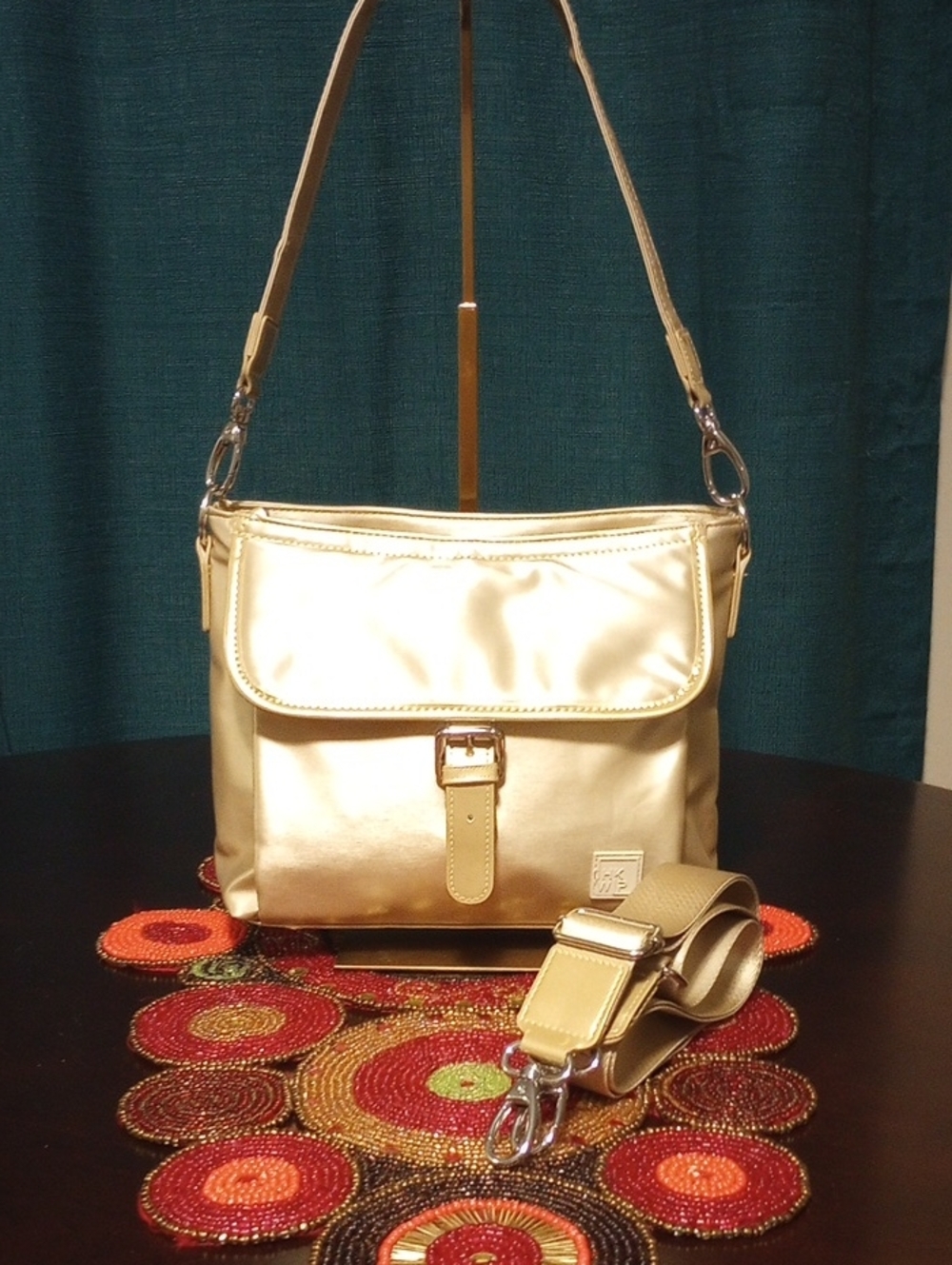 New Convertible Bag w/Two Straps - Picture 4 of 17